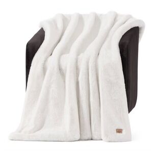 UGG Anderson Faux Fur Throw Blanket Snow White 50x70 Luxury PlushMachineWashable